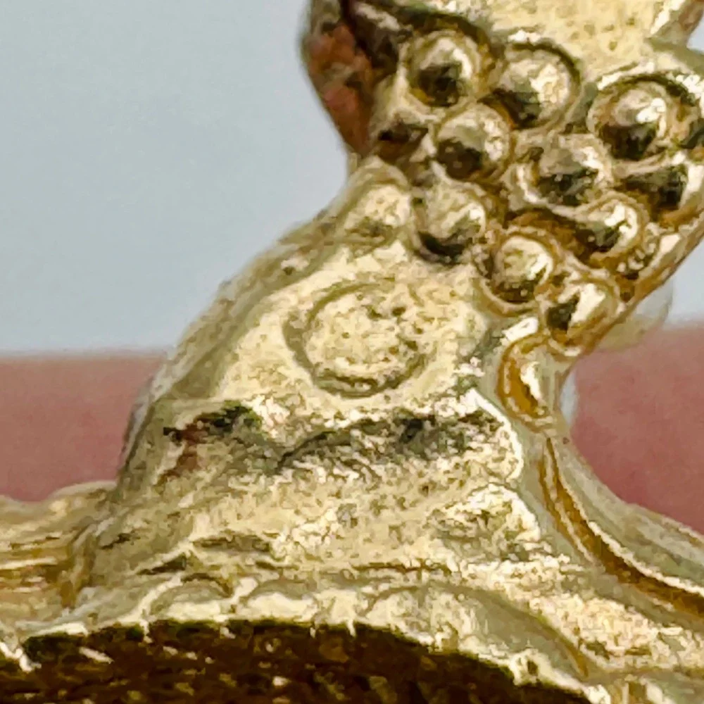 Vintage Ciner Turtle Brooch Gold‎ Tone Coral Pearl Beads Figural Head Movement
